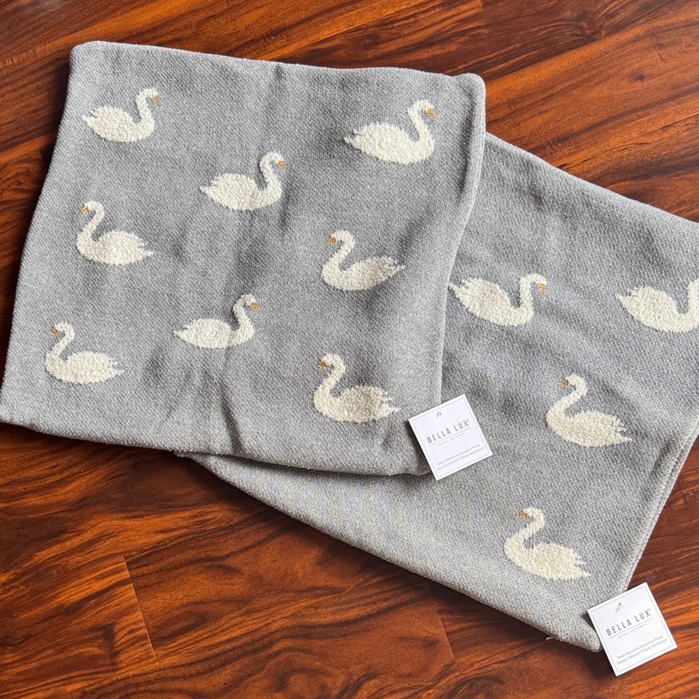 Gray Swan Patterned Pillowcases (2)